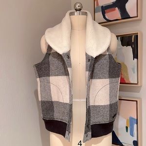 Like New Woolrich Buffalo Plaid and Sherpa Vest | size M